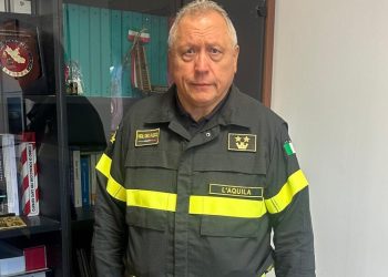 I Vigili del fuoco dell’Aquila salutano Marco D’Onofrio che raggiunge il traguardo della pensione