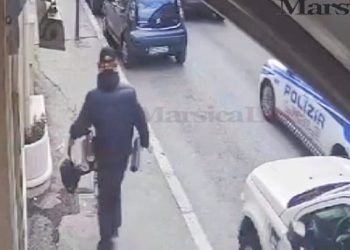 Rapina alla gioielleria: ecco il filmato dell’inseguimento tra le vie della città