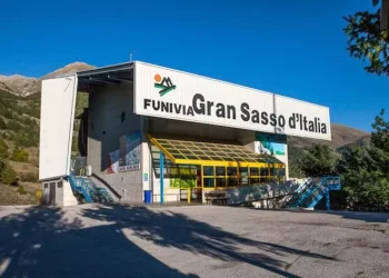 Gran Sasso, la Funivia chiude per manutenzione: la riapertura a ridosso della stagione invernale
