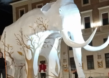 Il Mammut si mette in cammino nei paesi dell’aquilano