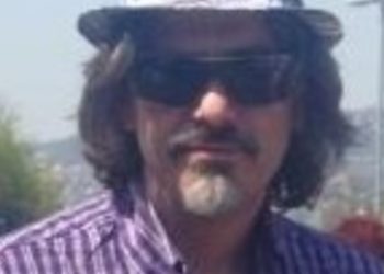 Malore durante la partita di calcetto, Marco Nanni muore a 54 anni