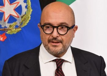 Gennaro Sangiuliano si è dimesso, Alessandro Giuli è il nuovo ministro della Cultura