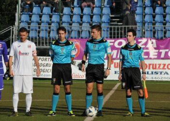 “Vivi il calcio da protagonista”, al via il corso per diventare arbitri