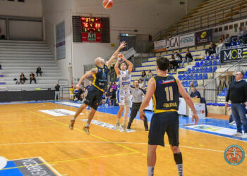 Il Roseto Basket 20.20 sconfitto in casa dalla Pallacanestro Recanati