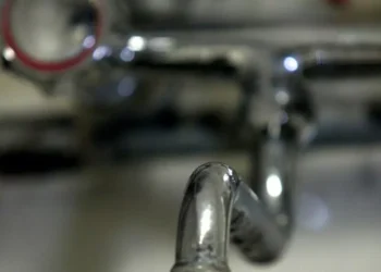 Valori irregolari, acqua non potabile in 9 comuni del pescarese