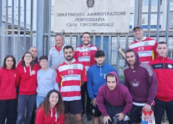 Lo sport che spalanca le porte alla speranza: amichevole di rugby nel carcere di Castrogno