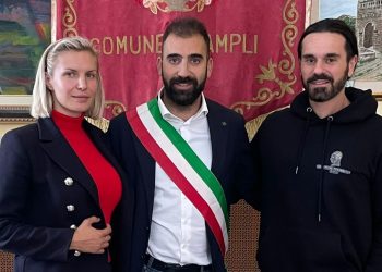 I falconieri abruzzesi volano in Arabia Saudita per promuovere Campli e l’Abruzzo