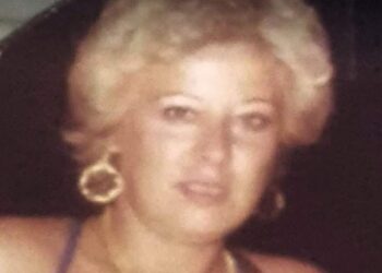 Trovata senza vita con un sacchetto in testa all’interno del cimitero, mistero sulla morte di Giuliana Leccese