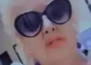 Trovata senza vita con un sacchetto in testa all’interno del cimitero, mistero sulla morte di Giuliana Leccese