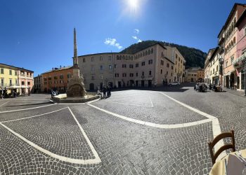 Turismo, appello del sindaco abruzzese agli esercenti: “Aprite anche a settembre, investite nella ricettività”