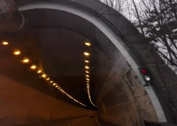 Traforo del Gran Sasso, riaprono oggi pomeriggio le due corsie