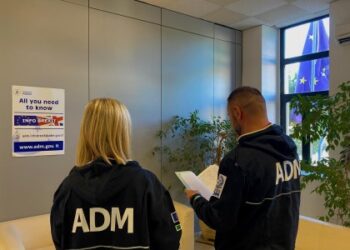 Sequestrati 280 mila metri di tubi: falsa indicazione di origine