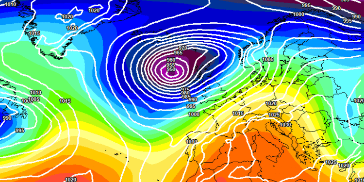 Al momento il modello europeo ECMWF, vede per Domenica 24, condizioni di cielo poco nuvoloso anche se un pochino fredda (+2/+3°c ad 850 hpa)