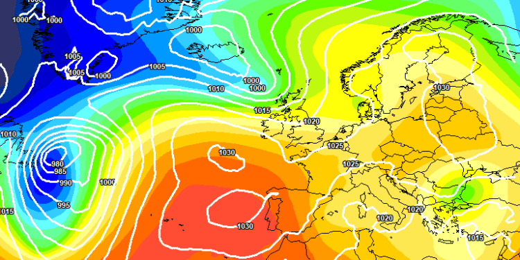 Ecco la possibile situazione a 500 hpa prevista adesso per Domenica 10 dal modello europeo ECMWF. Sulla nostra regione, condizioni di tempo alquanto stabili e soleggiate. Temperature gradevoli per il periodo in essere nei valori massimi