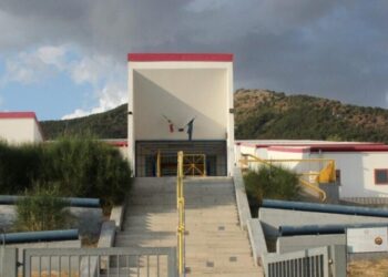 Liceo Cotugno, “Nessun riscontro sulle presunte problematiche”