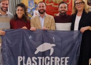 Giulianova pronta a diventare comune plastic free: firmato il protocollo