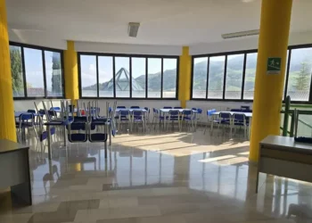 Convitto Delfico, da lunedì ricollocati 1.200 studenti: aule pronte in poco più di un mese