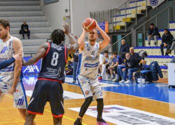 Il Roseto Basket espugna anche Perugia: contro Valdiceppo Basket finisce 77-84