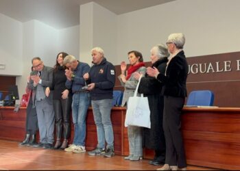 Natale solidale al palazzo di Giustizia dell’Aquila