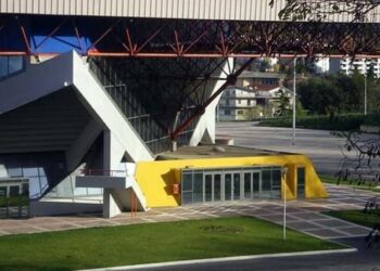 Bagni, spogliatoi e riscaldamento: il Comune interviene sul Pala Tricalle