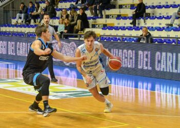 Il Roseto Basket gioca una grande partita ma non basta: vince Matelica 86-79