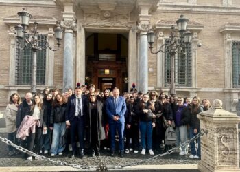 Liris e Sigismondi accolgono gli studenti dell’Istituto Torlonia-Croce in Senato