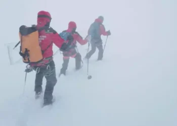 Dispersi sul Gran Sasso, i soccorritori rischiano di rimanere bloccati a Campo Imperatore fino a dopo Natale