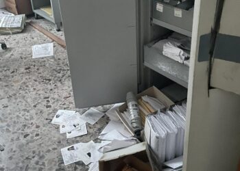 Vandali in azione a Pratola Peligna: il Municipio vandalizzato e oggetto di furti