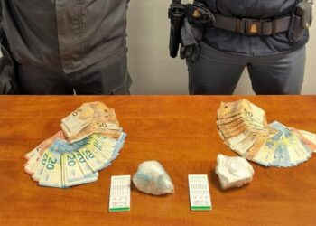 Cocaina e hashish per il marito, arrestata giovane pescarese