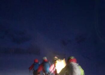 Escursionisti in difficoltà da ieri sul Gran Sasso passano la notte al gelo: ripartiti i soccorsi
