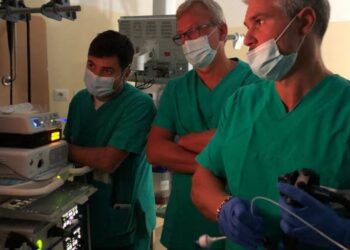 Stomaco immobile e forte nausea continua: straordinario intervento chirurgico in Abruzzo dona speranza a una paziente