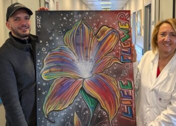 Arte e umanizzazione delle cure: donati dipinti all’Oncologia di Teramo