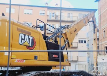 Via Antinori, avviati i lavori di demolizione del civico 7: nuovo stabile per diversamente abili