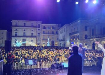 Un successo il Capodanno di Chieti, piazza San Giustino gremita, uno spettacolo per tutti