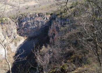 Morto mentre scendeva dalla parete, trovata corda legata a un ginepro: Tallarico figlio del generale dei carabinieri