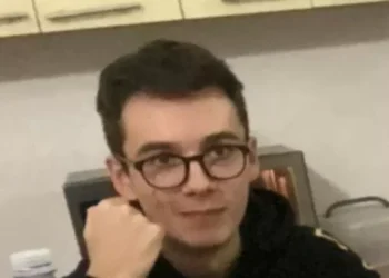 Andrea, studente abruzzese scomparso a Perugia, centro di coordinamento in Prefettura: i numeri da chiamare