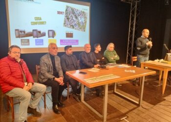 Porta a porta, 850 kit già consegnati ad attività e utenze domestiche