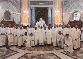 Pellegrinaggio giubilare della diocesi di Sulmona-Valva a Roma: incontro di fede e speranza con Papa Francesco