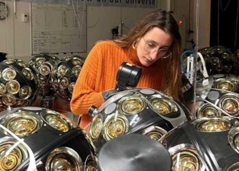 Telescopio sottomarino studia lo spazio profondo: la scienziata marsicana Ilaria Del Rosso tra le menti del progetto