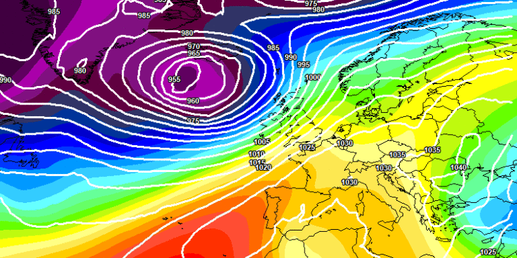 La situazione prevista dal modello europeo ECMWF per le ore 13:00 di Domenica 23 Febbraio. Condizioni di cielo spiccatamente variabile, ove non saranno esclusi dei fenomeni tra il pomeriggio e la serata