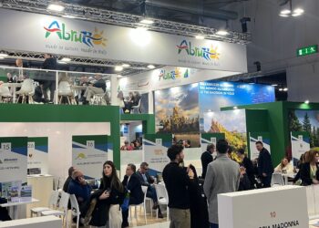 Bit Milano, Arpa Abruzzo consegna le certificazioni del benessere alle prime sei strutture: ecco quali sono