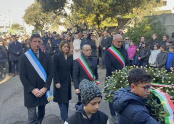 Gli alunni della scuola “11 febbraio 1944” ricordano i martiri di Colle Pineta