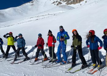Alla scoperta della neve: un’esperienza indimenticabile a Campo Imperatore per gli alunni della scuola “Hack”