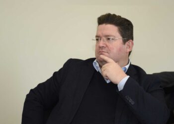 Paura per Massimo Verrecchia, svaligiata la sua abitazione: casa a soqquadro