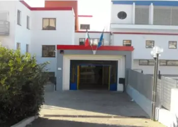 Striscione contro l’antifascismo in un liceo, l’ira della preside