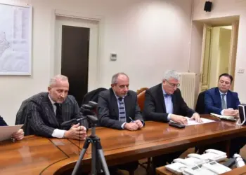 Riallocazione dei reparti dell’ospedale di Chieti: accordo in Prefettura