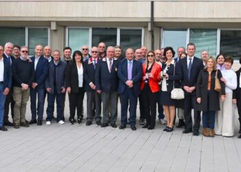 Agenti di polizia in pensione: attestati e riconoscimenti per l’impegno profuso