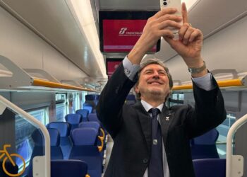 Consegnato a Pescara nuovo treno elettrico di Trenitalia. Marsilio: ne sono felice