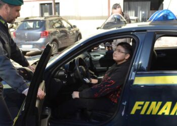 Mattia scrive alla Guardia di finanza dalla stanza dell’ospedale: le Fiamme gialle realizzano il suo sogno