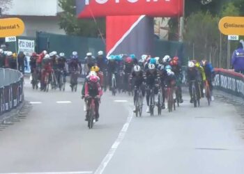 Tirreno-Adriatico, Olav Kooij trionfa nella tappa di Trasacco: ecco il podio al completo